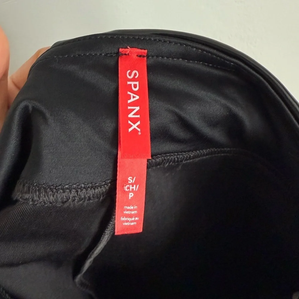 SPANX iconic black